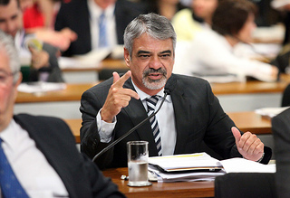 humberto_costa_interna