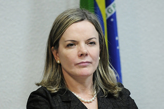gleisi869604642 421383135d n