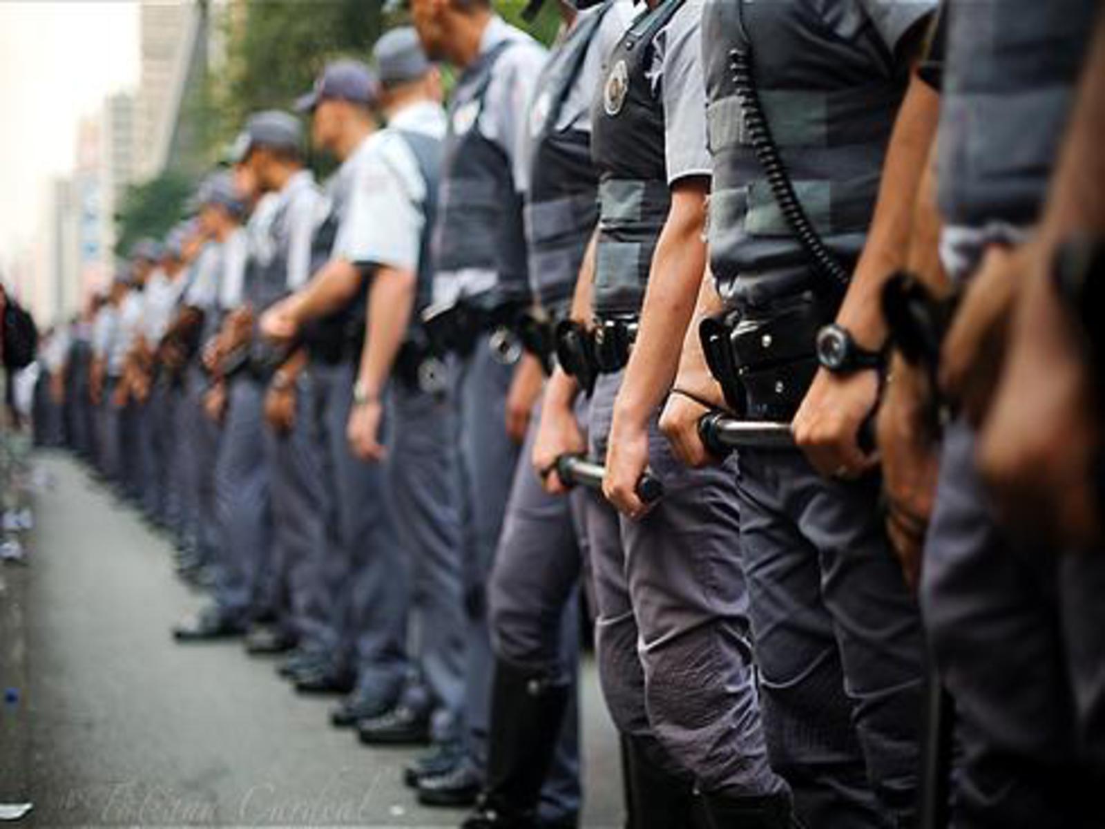 policia-militar-em