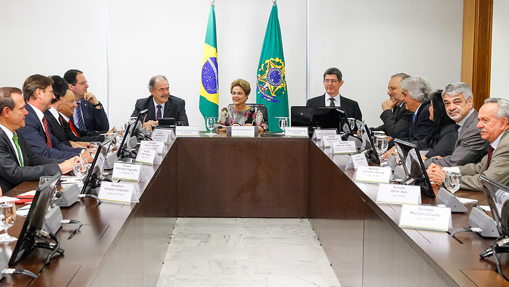 Foto-reunião-com-Dilma-e-ministros