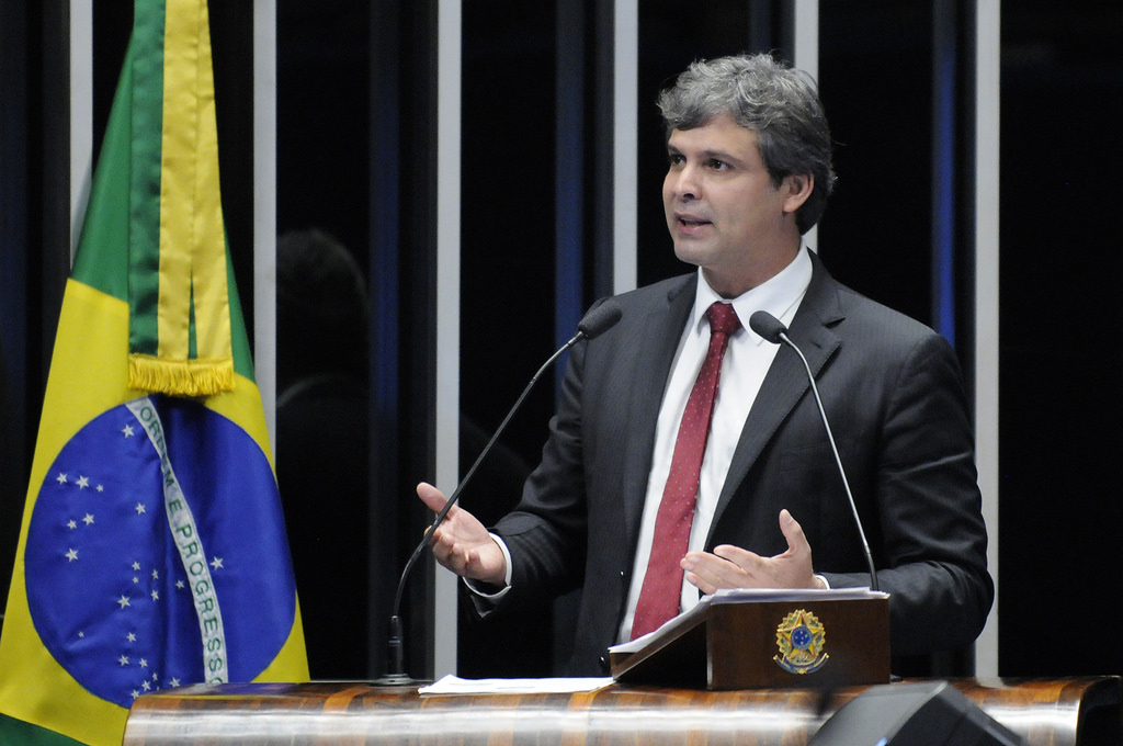 lind1081 df2b3f9986 b