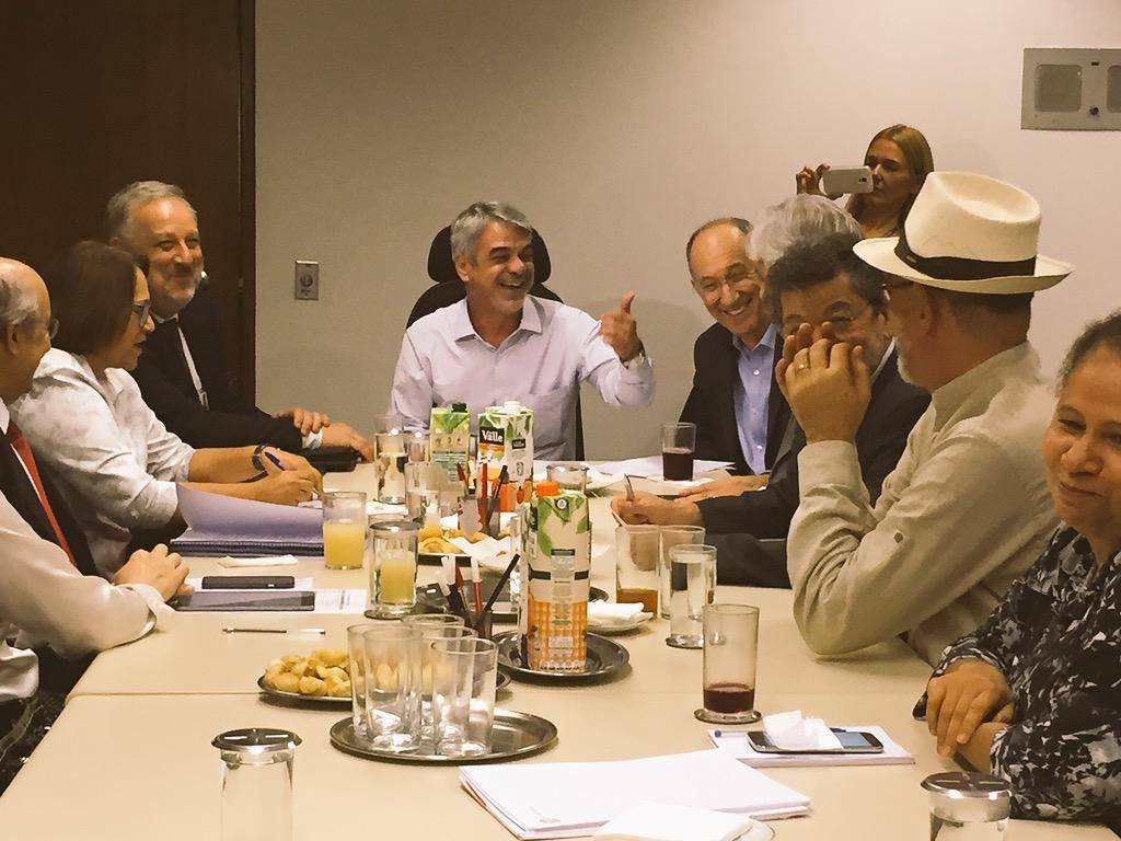 reuniao bancada pt920 507707866065424 4941316012072118501 o