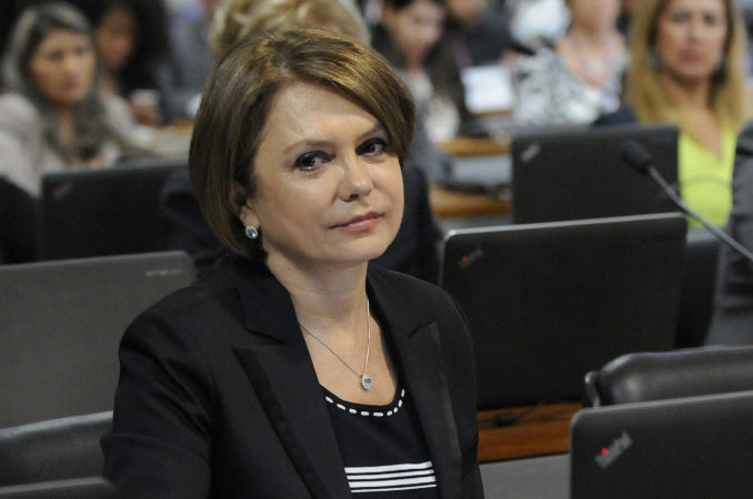 senadora ângela portela