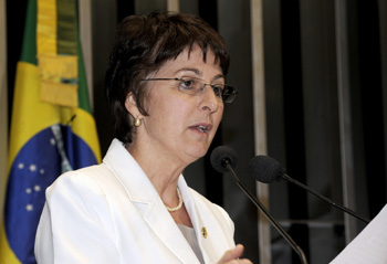 Ana Rita faz campanha para implantação do PNEDH