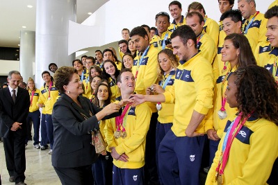 Dilma aos atletas do Pan: “Apoio ao esporte vai continuar”