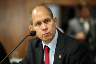 Aníbal elogia escolha de Pinheiro para a liderança