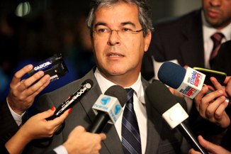 Senador Jorge Viana quer que Demóstenes se explique da tribuna