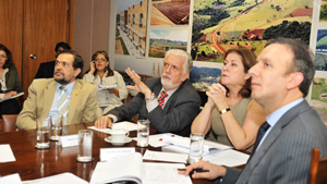 Pinheiro discute projetos de infraestrutura hídrica para a BA