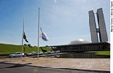 Senado suspende sessões e presta homenagem a Niemeyer