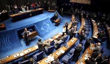 Plenário rejeita mudança para suplentes e PT cobra reforma política de verdade
