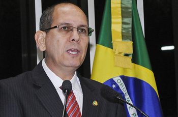 Aníbal alerta sobre “efeito manada” nas críticas à Petrobras