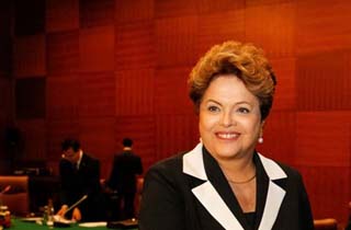 Dilma defende reforma tributária que ponha fim à guerra fiscal