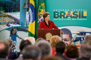 Avançamos muito e cumprimos os pactos, afirma Dilma