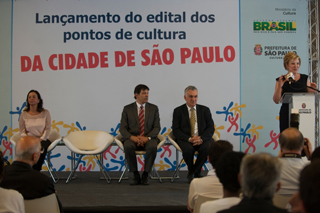 Marta anuncia criação de 85 novos pontos de cultura em São Paulo
