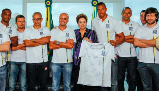 Dilma recebe atletas do Bom Senso e promete ajuda nas demandas