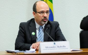 Alexandre Rabello nega participação no cálculo de custos das refinarias