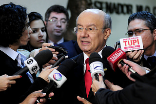 Pimentel renova cobrança para José Jorge depor na CPI da Petrobras