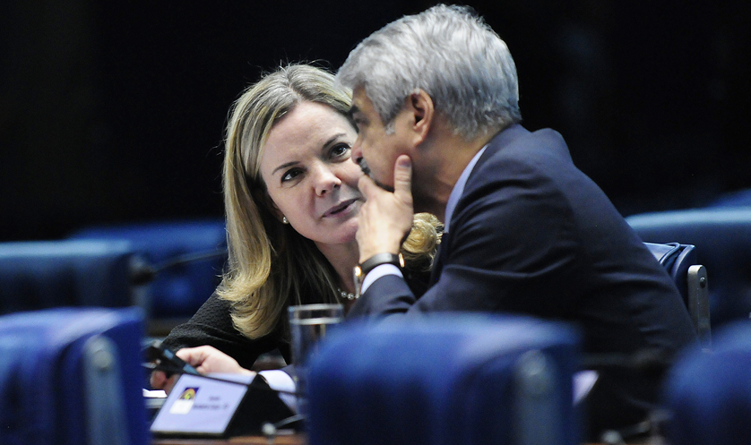 Gleisi e Humberto rebatem tucano e apontam moralismo por conveniência do PSDB