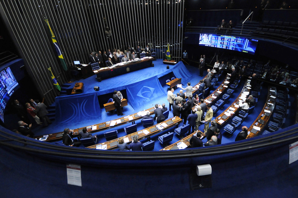 Senado aprova primeira etapa das propostas da Comissão da Reforma Política