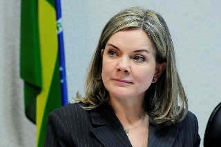 Gleisi Hoffmann: Beto Richa quer prorrogar o pedágio mais caro do Brasil