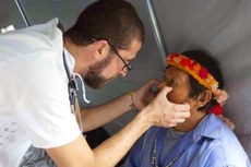 Programa Mais Médicos garante atenção à saúde dos povos indígenas