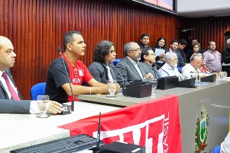 Paraibanos criticam projeto que amplia terceirização de mão de obra