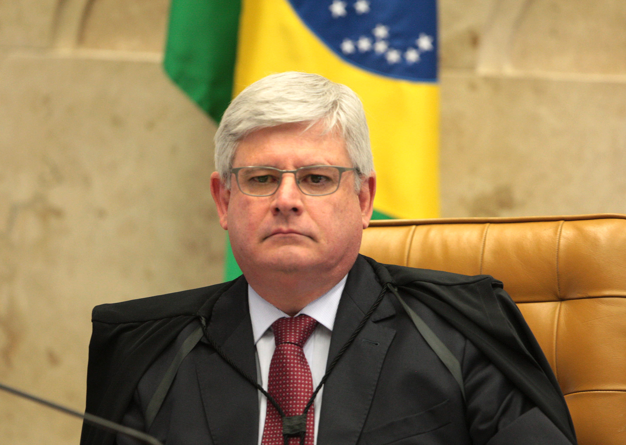 Por falta de provas, Janot pede arquivamento de ação do TSE contra Dilma