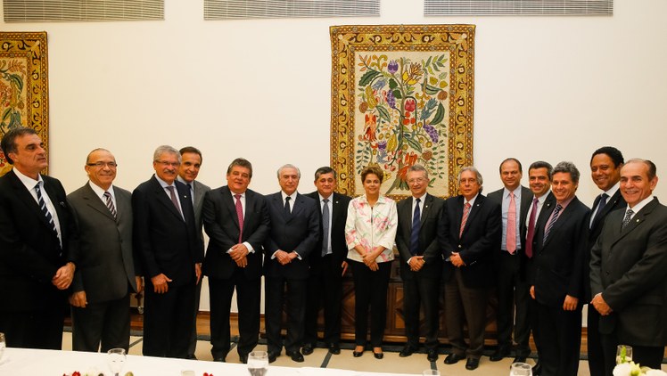 Dilma abre ciclo de diálogo com País e aproximação com o Congresso