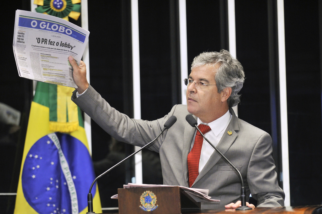 Viana rechaça ilações contra Lula e classifica manchete do O Globo como “banditismo”