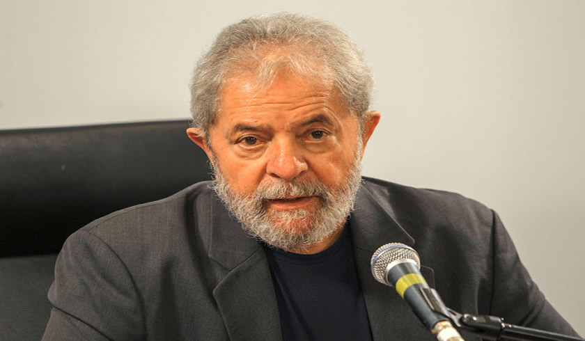 Lula presta depoimento voluntário ao Ministério Público do Distrito Federal