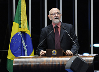 É mito dizer que Brasil tem uma das maiores cargas tributárias, diz Donizeti