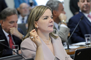 Para Gleisi Hoffmann, reforma administrativa foi gol da presidenta Dilma