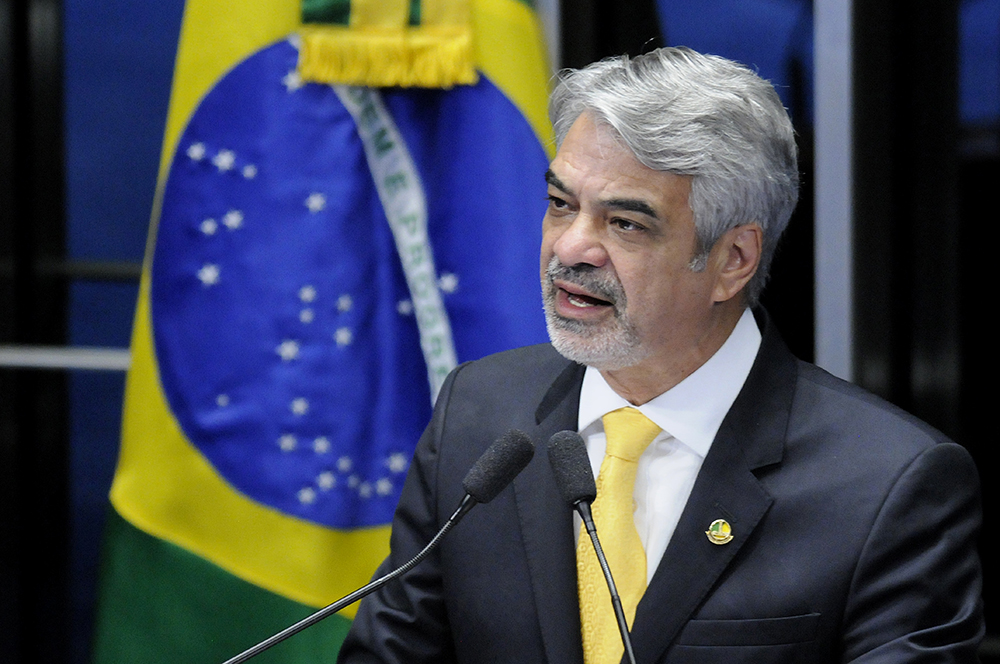Humberto: Lula tem a maior certeza de voto mesmo com espancamento midiático