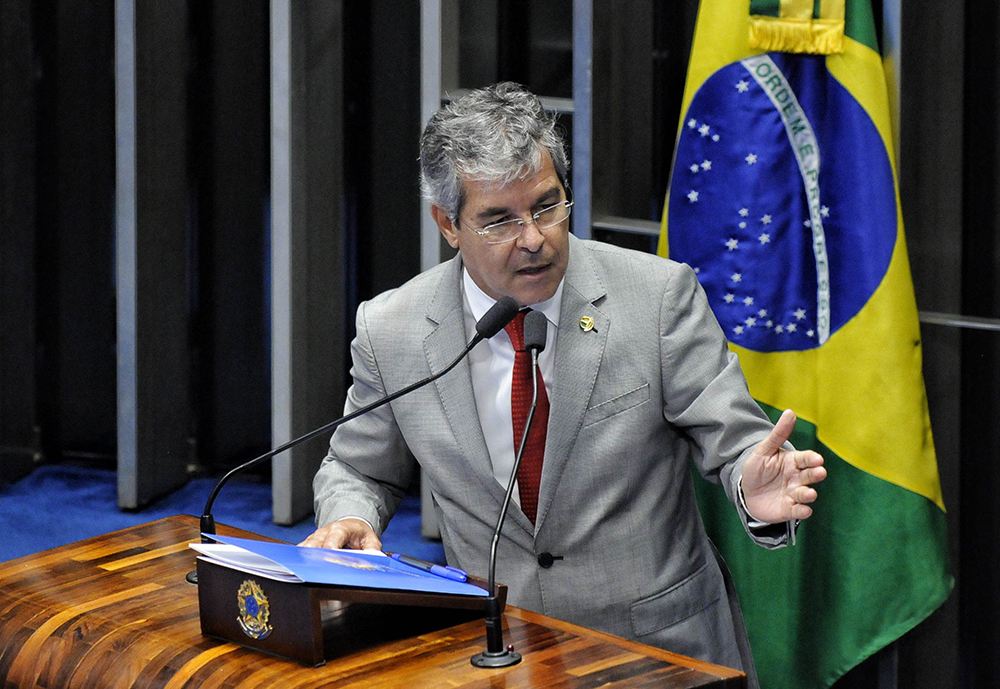 Para Jorge Viana, atalho golpista foi por terra após decisão do STF