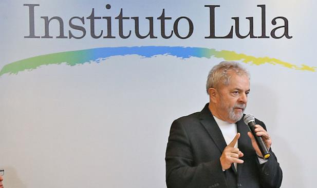 Lula esclareceu à Polícia Federal suspeitas lançadas por Cerveró