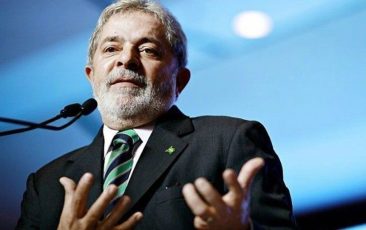 lula-durante-discurso-quando-ainda-estava-na-presidencia-da-republica 3