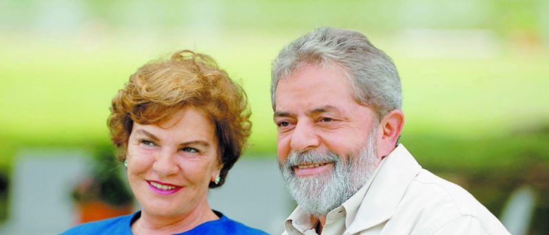 Lula e Dona Marisa jamais ocultaram empreendimento em Guarujá