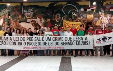 30-06-15 protesto-recife-pre-sal-02