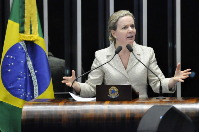 Gleisi: PF e Ministério Público devem autonomia e estrutura a Lula e Dilma