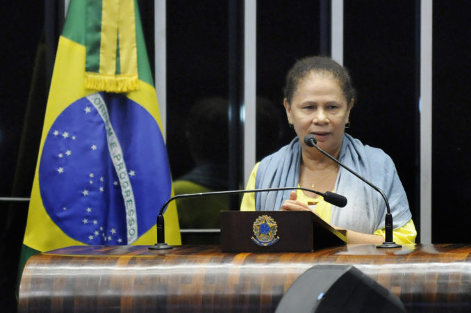 “É revoltante o número de homicídios de mulheres no Brasil”, diz Regina Sousa