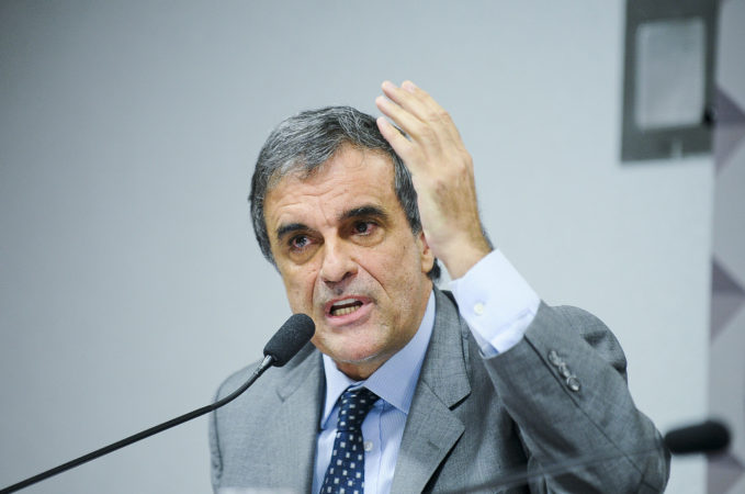 Cardoso afirma que relatório de Anastasia não prova crime de responsabilidade