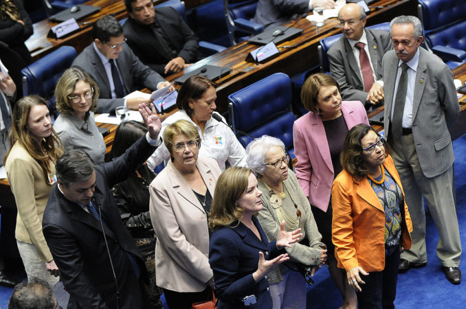 Plenário do Senado aprova aumento de pena para crime de estupro coletivo