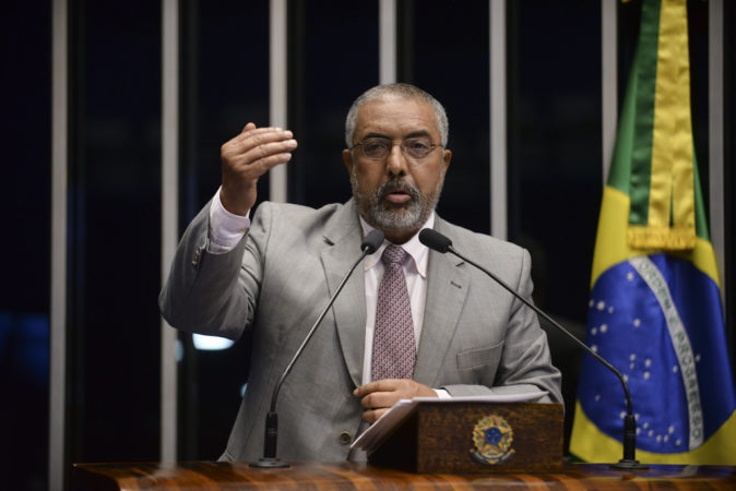 Impeachment de Dilma foi uma operação abafa da operação Lava-Jato, diz Paim