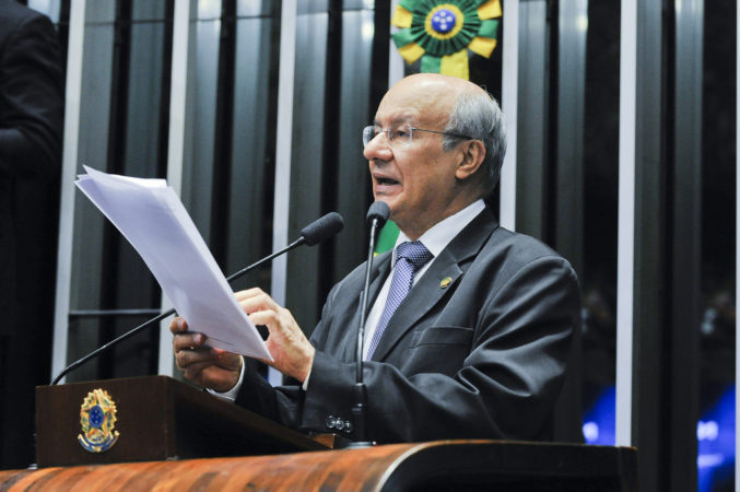 José Pimentel: Processo de impeachment é nulo e deve voltar à Câmara