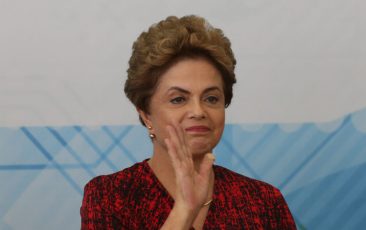 LM Dilma-Rousseff-durante-cerimonia-de-sancao-do-Marco-Legal-Ciencia 11012016003-e1452538049157