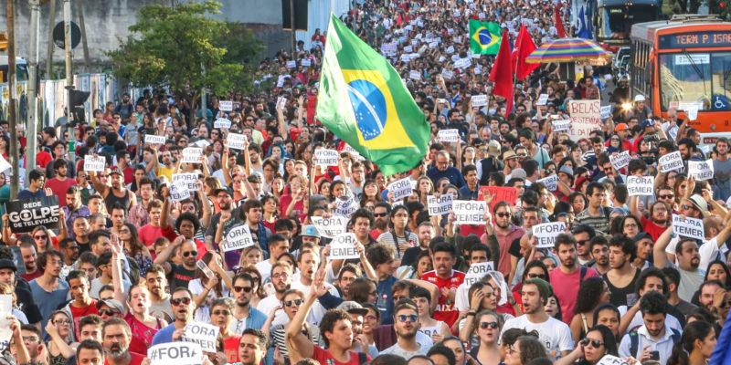 Governo Temer é usurpador, antipopular e desonesto, afirma Rui Falcão