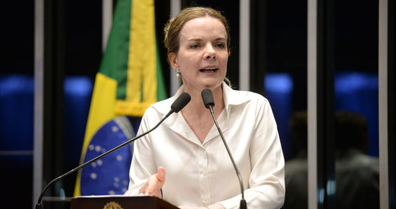 “Temer liberou geral ao bancar reajustes para o Judiciário”, diz Gleisi Hoffmann