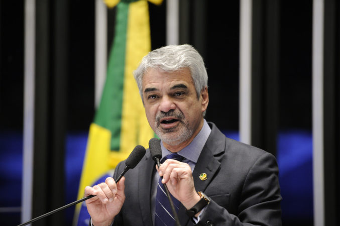Levante contra o golpe ganhará corpo em visita de Dilma a Recife, diz Humberto