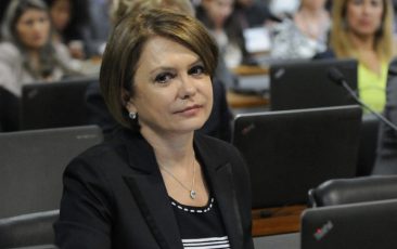 senadora ângela portela