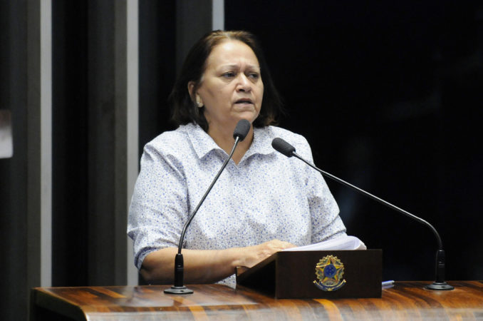 Plano exige mais educação, mas governo ilegítimo retrocede, acusa Fátima